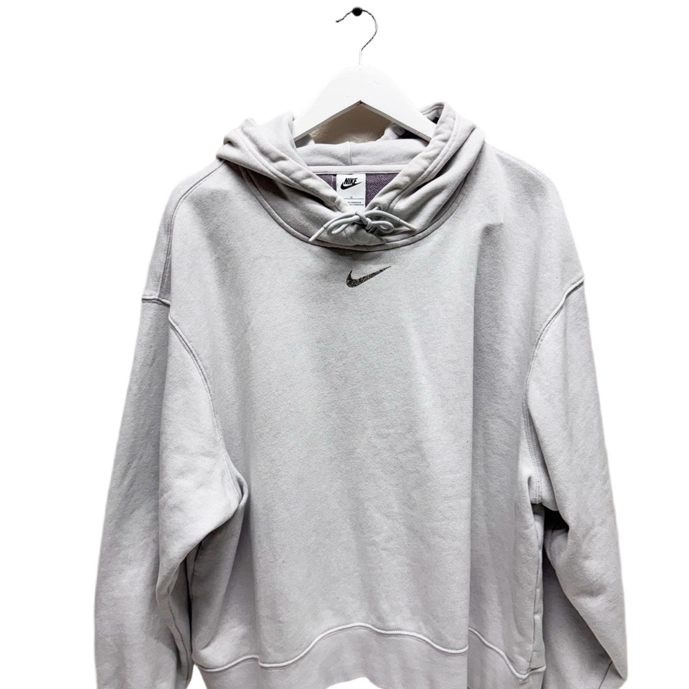 Nike Women’s Light Gray Pullover oversized Sweater size 1X